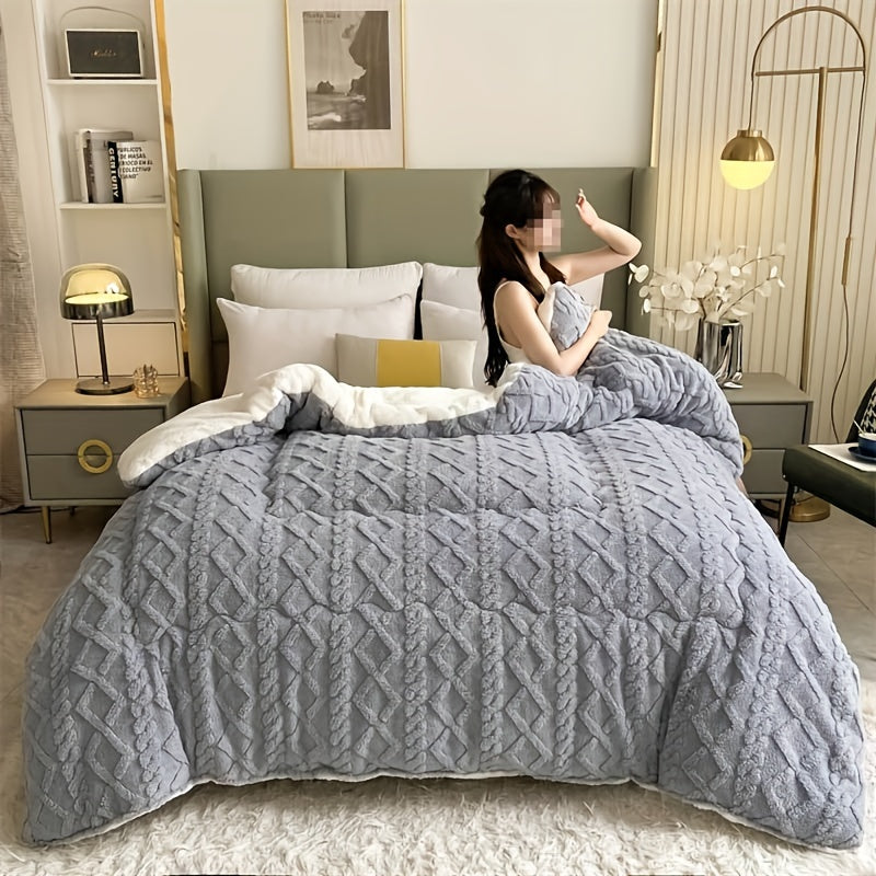 Luxurious Taffeta & Sherpa Fleece Comforter